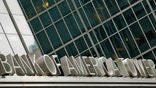 Several former Bank of America employees filed declarations in a federal court last week claiming the mortgage lender told them to lie to customers seeking loan modifications. The bank fired back, essentially calling them the liars.