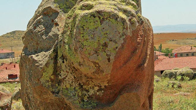 lion-statue-head