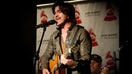 More than a hundred students had the opportunity to share unforgettable moments with their idol, Juanes, thanks to the Latin Grammy in the Schools Program on Tuesday.