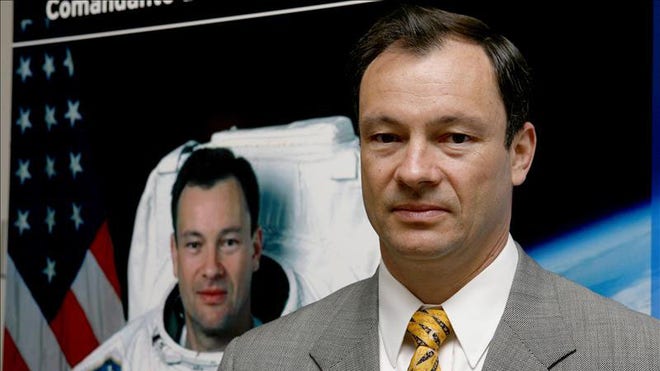 astronaut.jpg