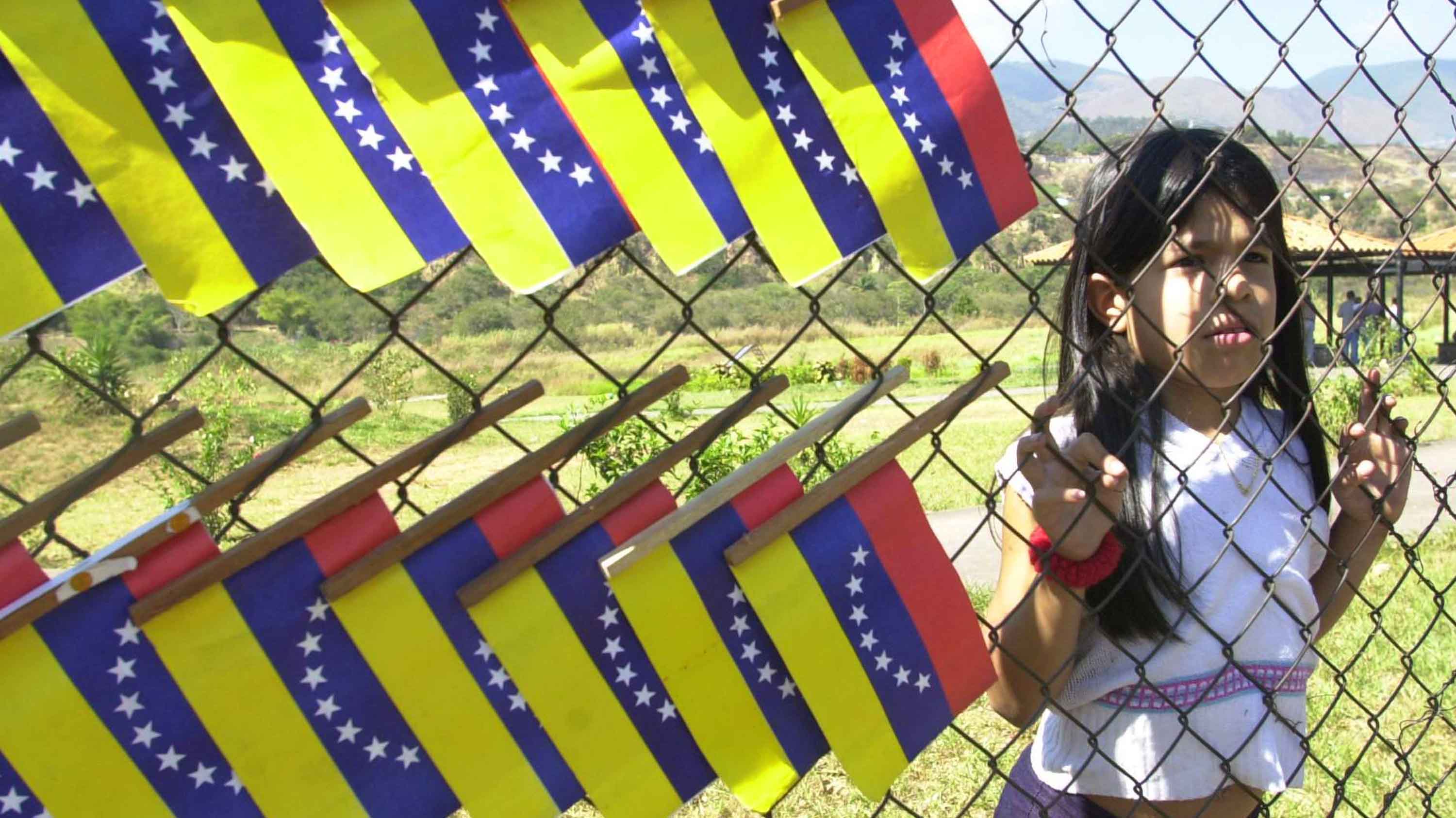 Venezuelans now stealing food from school cafeterias as scarcity spreads - Fox News