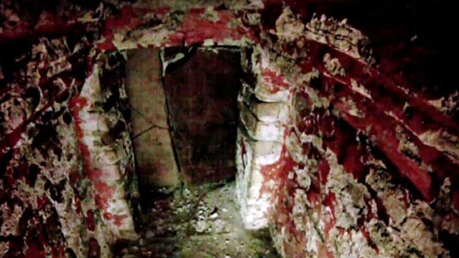 maya tomb robot