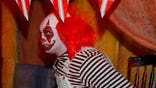 Creepy clown sightings, threats against schools cause parents to pull kids from class