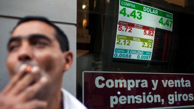 Money exchange offices and the "Arbolitos" in Argentina. Money Exchange Argentina;Where to Exchange money in Argentina;Arbolitos;Argentine Peso:Money exchange rates
