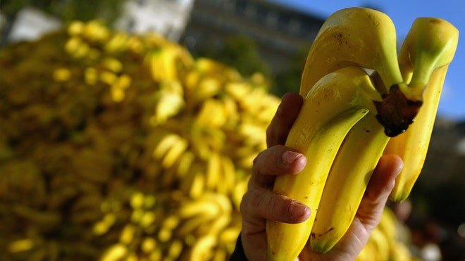 Chiquita-Bananas-Three