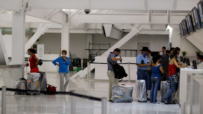 Mexico-airport_art.jpg