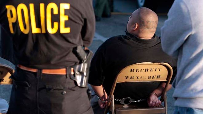 Racist-Gangs-California-LATINO