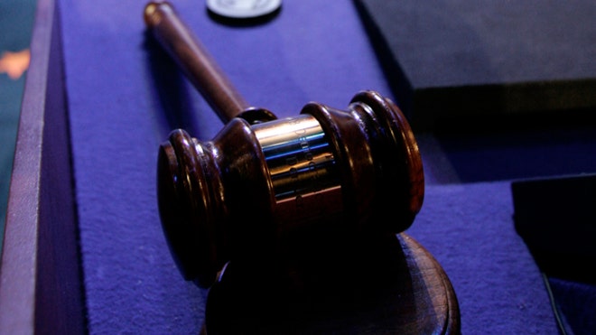 gavel-court