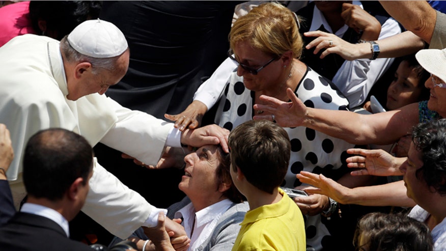 popevisitstown.jpg