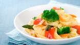 Who doesn't like the convenience and taste of freshly made food to order? But for frequent diners there is a potential downside: quick and steady weight gain. But swearing off restaurants isn't the answer. Ordering well is and here's how