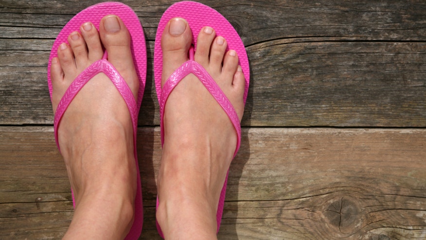 flip flops pink
