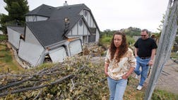  Scott and Robin Spivey had a sinking feeling that something was wrong with their home when cracks began snaking across their walls in March.
