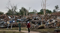  Top lawmakers and officials said Tuesday that the federal government has plenty of money on hand to pay for recovery efforts in the wake of the devastating tornado that struck Oklahoma.