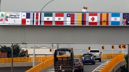  The presidents of Colombia, Peru, Chile and Mexico meet in the western city of Cali on Thursday in hopes of completing a nascent trade bloc that looks to the European Union as a model and aims to further open their trade with Asia.