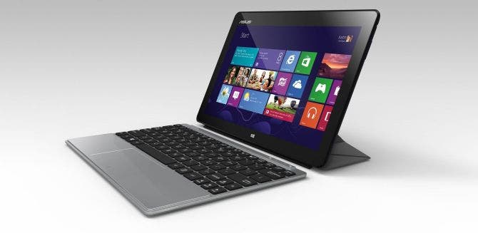 ASUS-VivoTab-Smart-with-Sleeve-and-Bluetooth-keyboarda