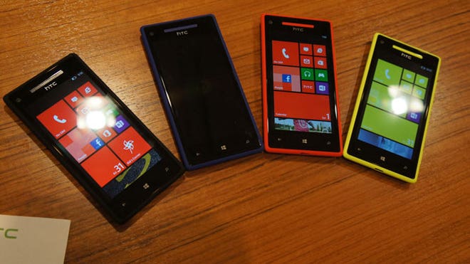 HTC-Windows-Phone-8X-i