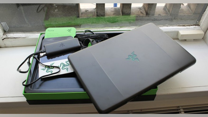 Razer-Blade-main