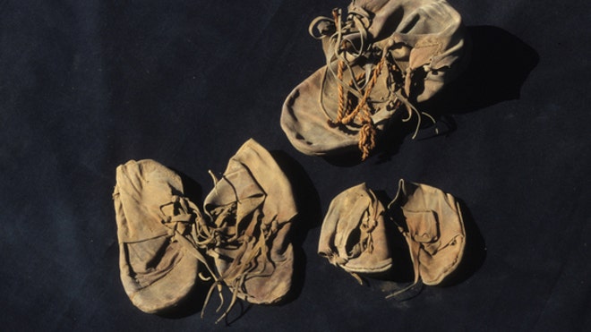 4-Egypt-shoe-discovery