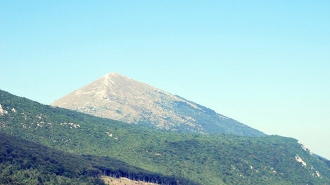 Rtanj_mountain-121112