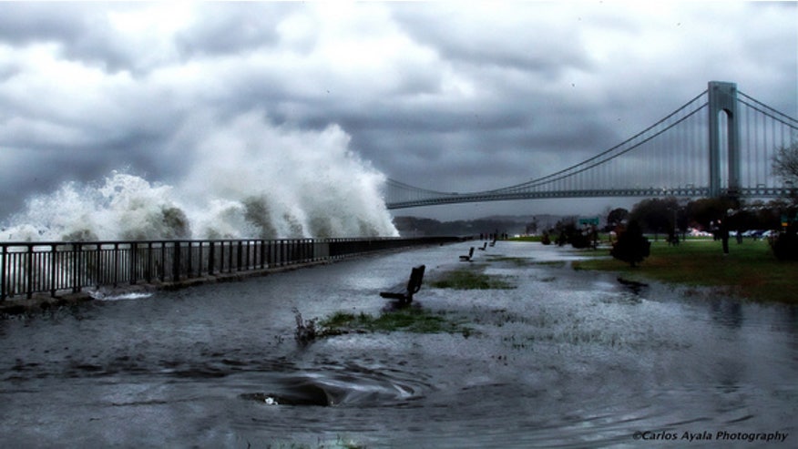 bridge-hurricane-121029