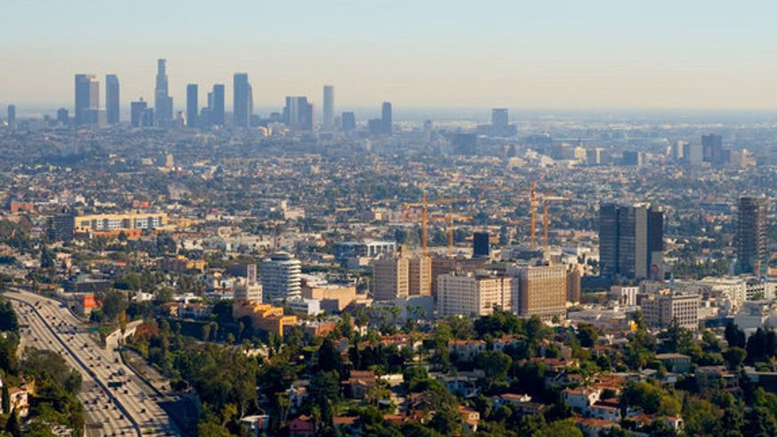 los-angeles-skyline-smog