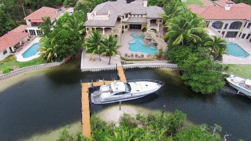 PGA Star Dustin Johnson Buys Ultraluxe Home in Palm Beach Gardens | Fox