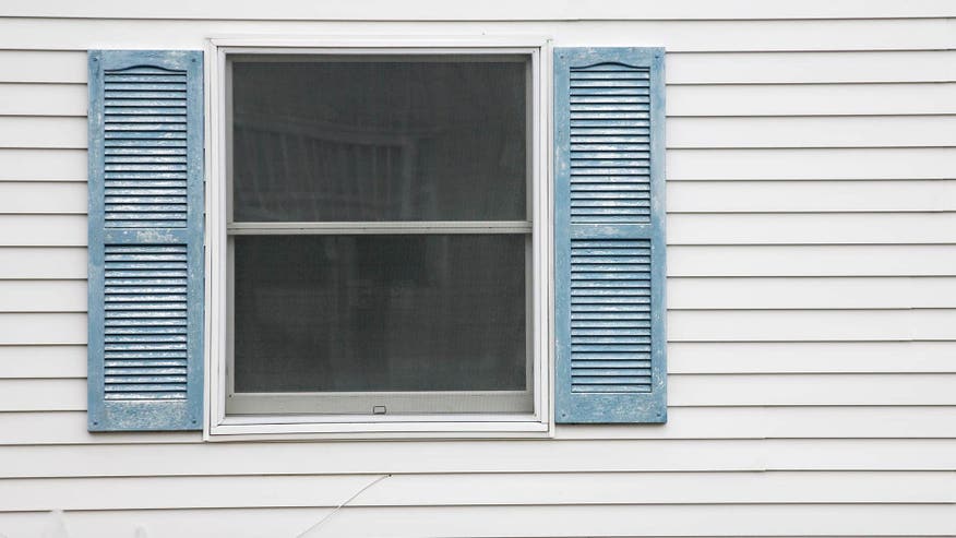 vinyl-siding-e1469794572412-bf5076902e156510VgnVCM100000d7c1a8c0____