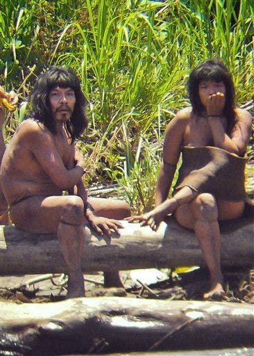 'Uncontacted' tribe attacks Amazon village