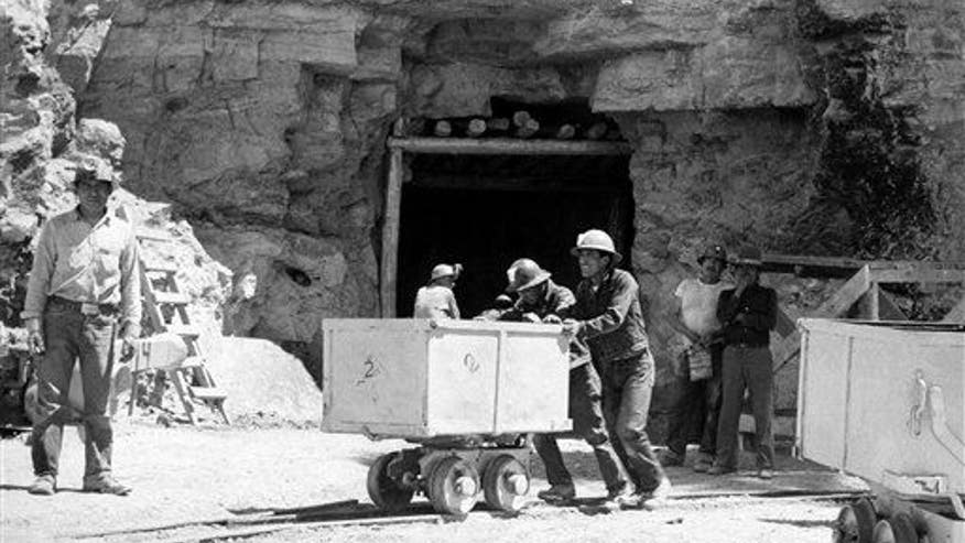 Navajo still plagued by old uranium mines