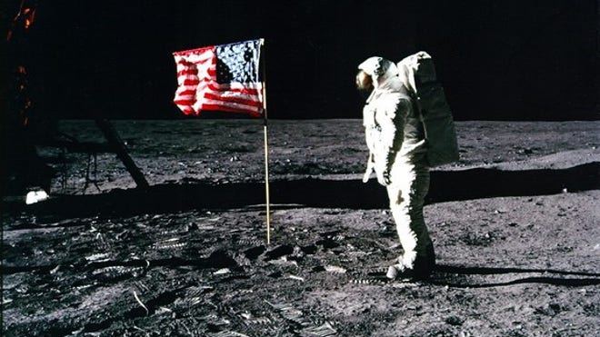 aldrin-flag