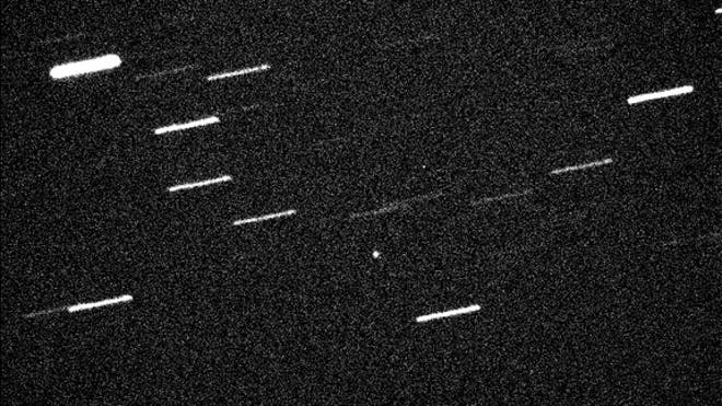 asteroid-2013-et-slooh-camera-2