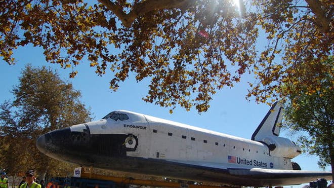 endeavour-rolls-pavilion