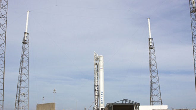 falcon9-rocket-spacex-cape-canaveral