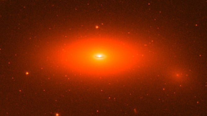 galaxy-ngc-1277-giant-black-hole