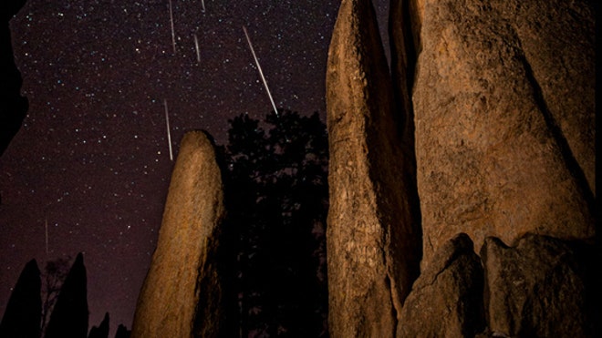 geminids-needles-eye