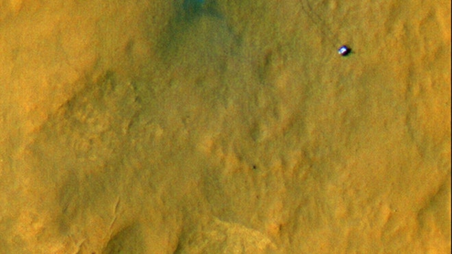 mars-rover-curiosity-tracks-space
