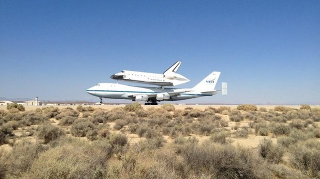 nasa-social-media-endeavour-dryden