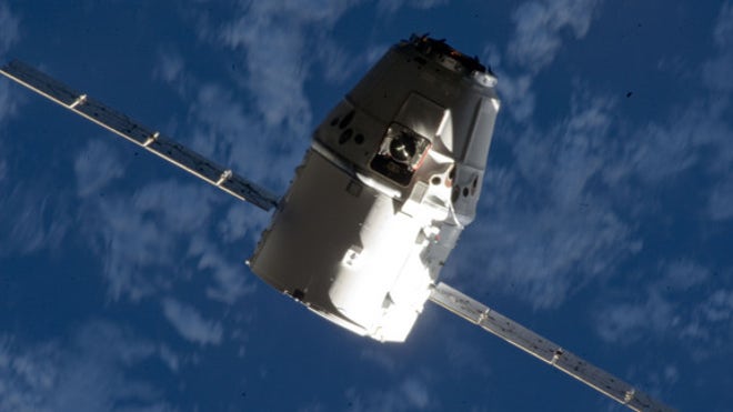 spacex-dragon-iss-6