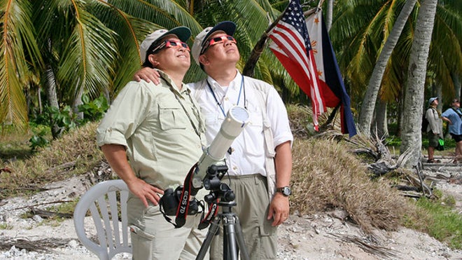 total-solar-eclipse-2010-chasers-joson-images