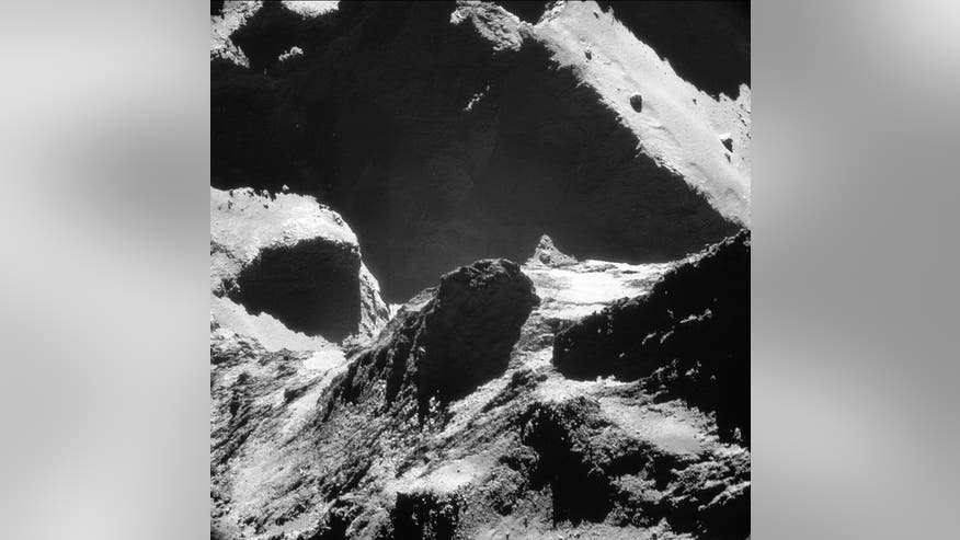 Comet_closeup_19_October_2014_NavCam