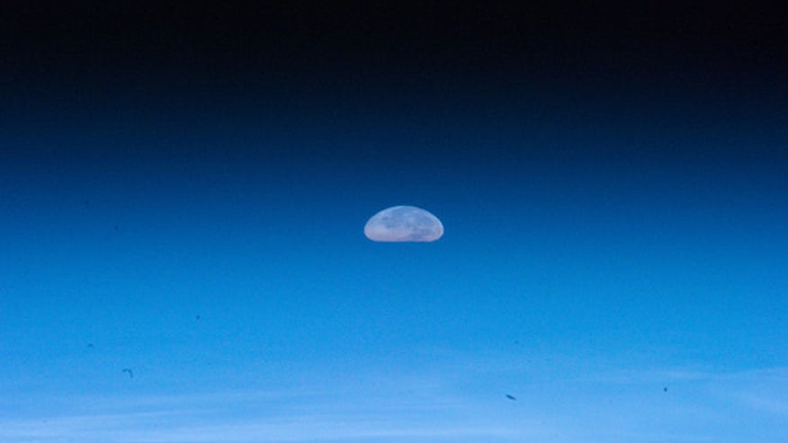 august-full-moon-aug1-space-station