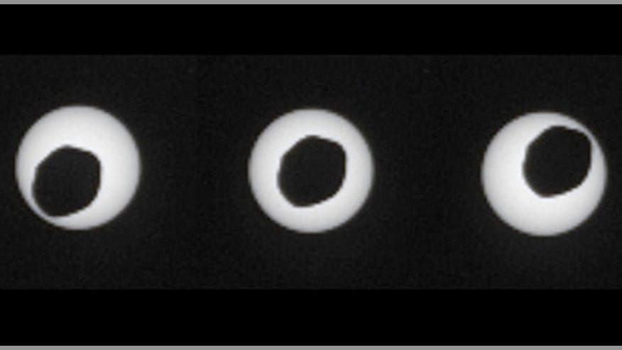 mars-moon-phobos-solar-eclipse