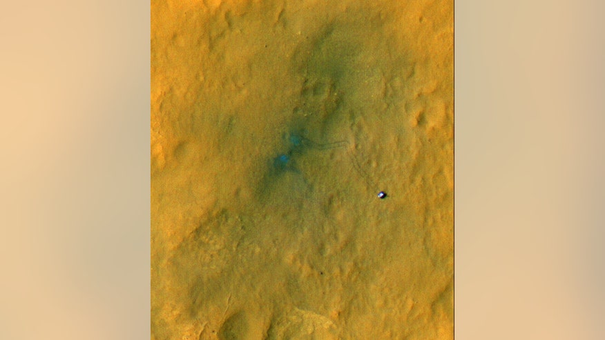 mars-rover-curiosity-tracks-space