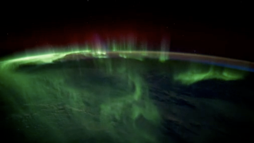 southern-lights-space-station