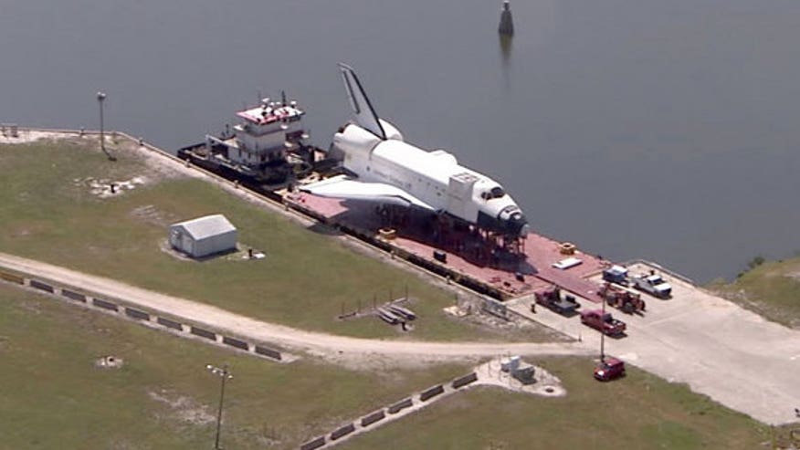 space-shuttle-replica-houston