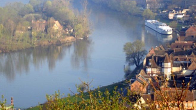 Siene River Cruise Boat