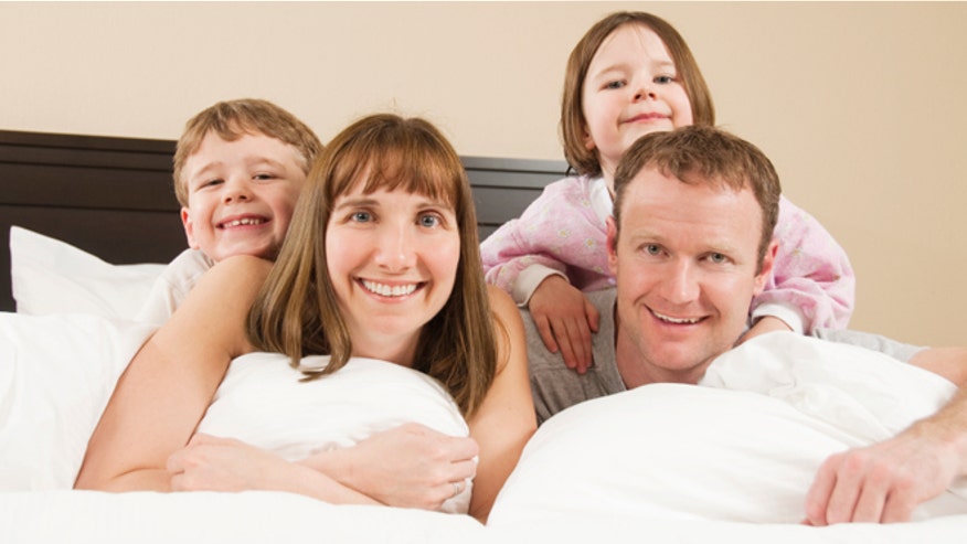 happyhotelfamily.jpg