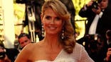 Break Time: Heidi Klum takes another nude selfie, this time in classy back and white