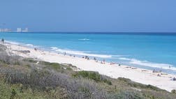 >Turquoise crystal clear waters and white sand beaches await you in Mexico’s tropical paradise.