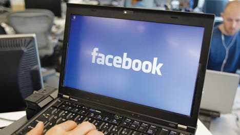 A person's Facebook profile may reveal signs of mental illness that might not necessarily emerge in a session with a psychiatrist, a new study suggests